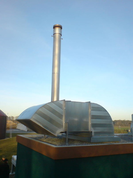 2008_01_13 sonnige gr_nkohlwanderung zu hennings biogasanlage in helmerkamp 079.jpg